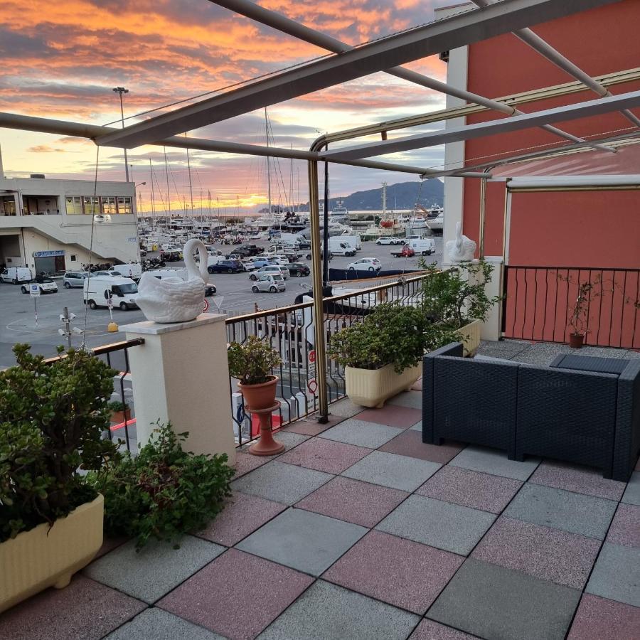 Albergo Stella Di Mare Lavagna Exterior photo